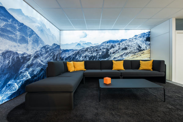 Lounge mit Bergpanorama