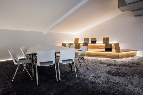 Bürogestaltung mit Glastrennwand Projektfläche