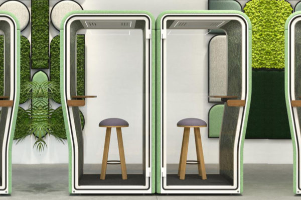 Büro Raumakustik verbessern, grüne Design Elemente