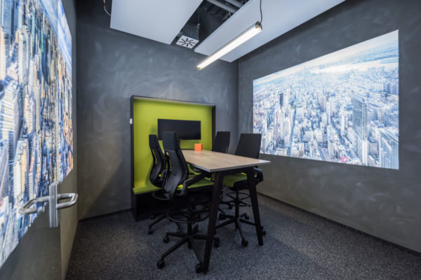 Ergonomie am Arbeitsplatz, ergonomisch gestalteter Besprechungsraum